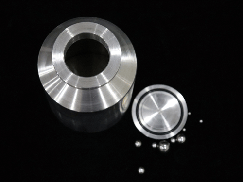 Stainless steel roll mill jar body and sealing lid for sample milling